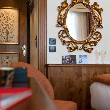 Otel De La Loze 4*