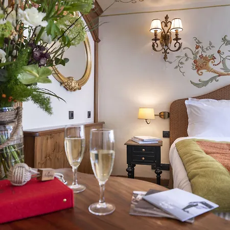 Hotel De La Loze 4*