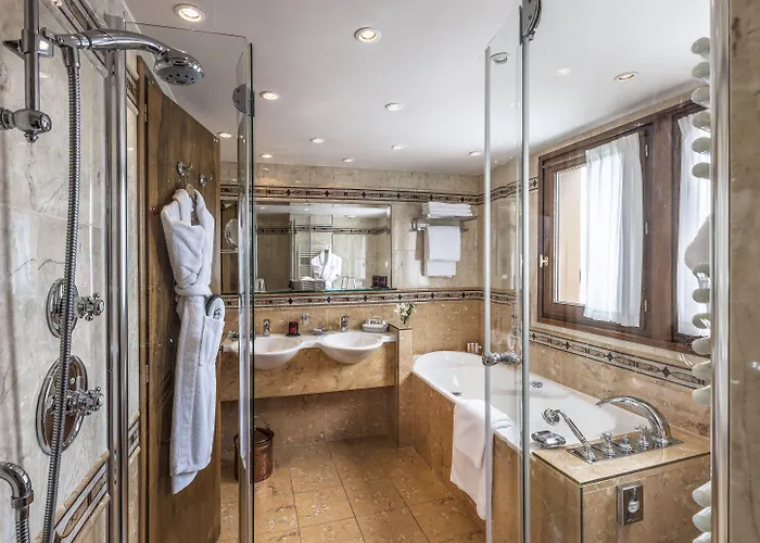 De La Loze Κουρσεβέλ