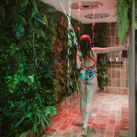 De La Loze Szálloda