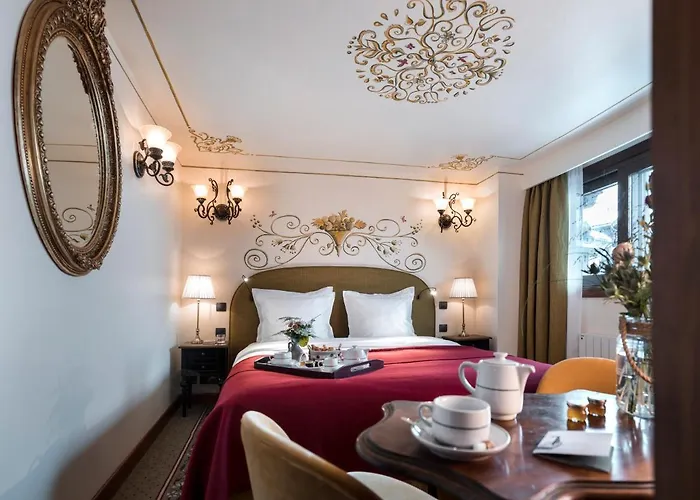 De La Loze Hotell 4*